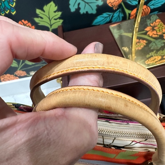 Salvatore Ferragamo Wildlife Floral Jaguar Satchel Bag – Made in Italy - Picture 10 of 11